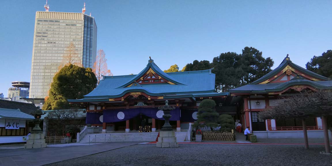朝の日枝神社